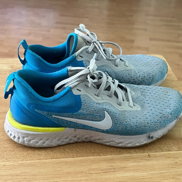 Women’s Nike React - Picture 6 of 7